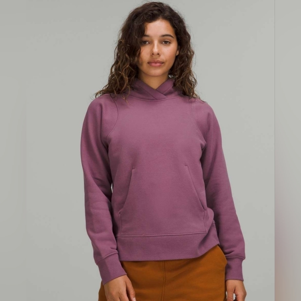 Lululemon Loungeful Hoodie in vintage plum size 2